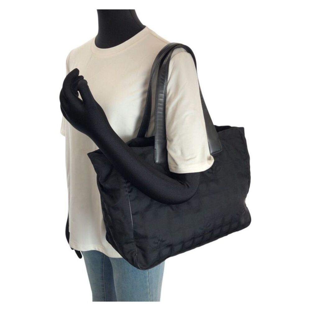 Chanel Vintage Nylon/Leather Tote Bag - Picture 7 of 10